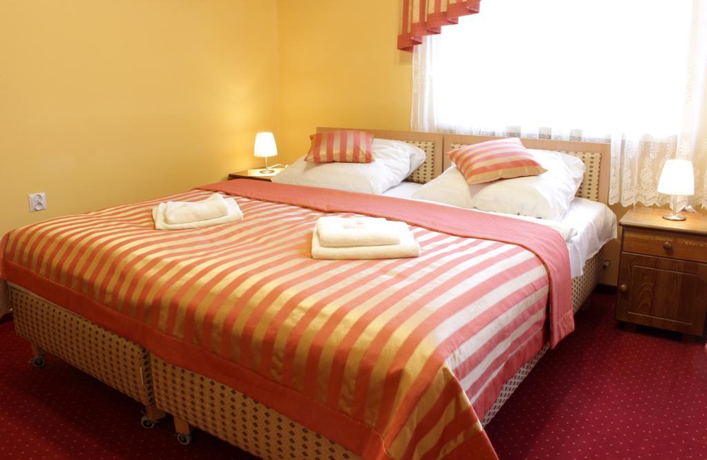 Hotel Dukat Biała Podlaska Rum bild