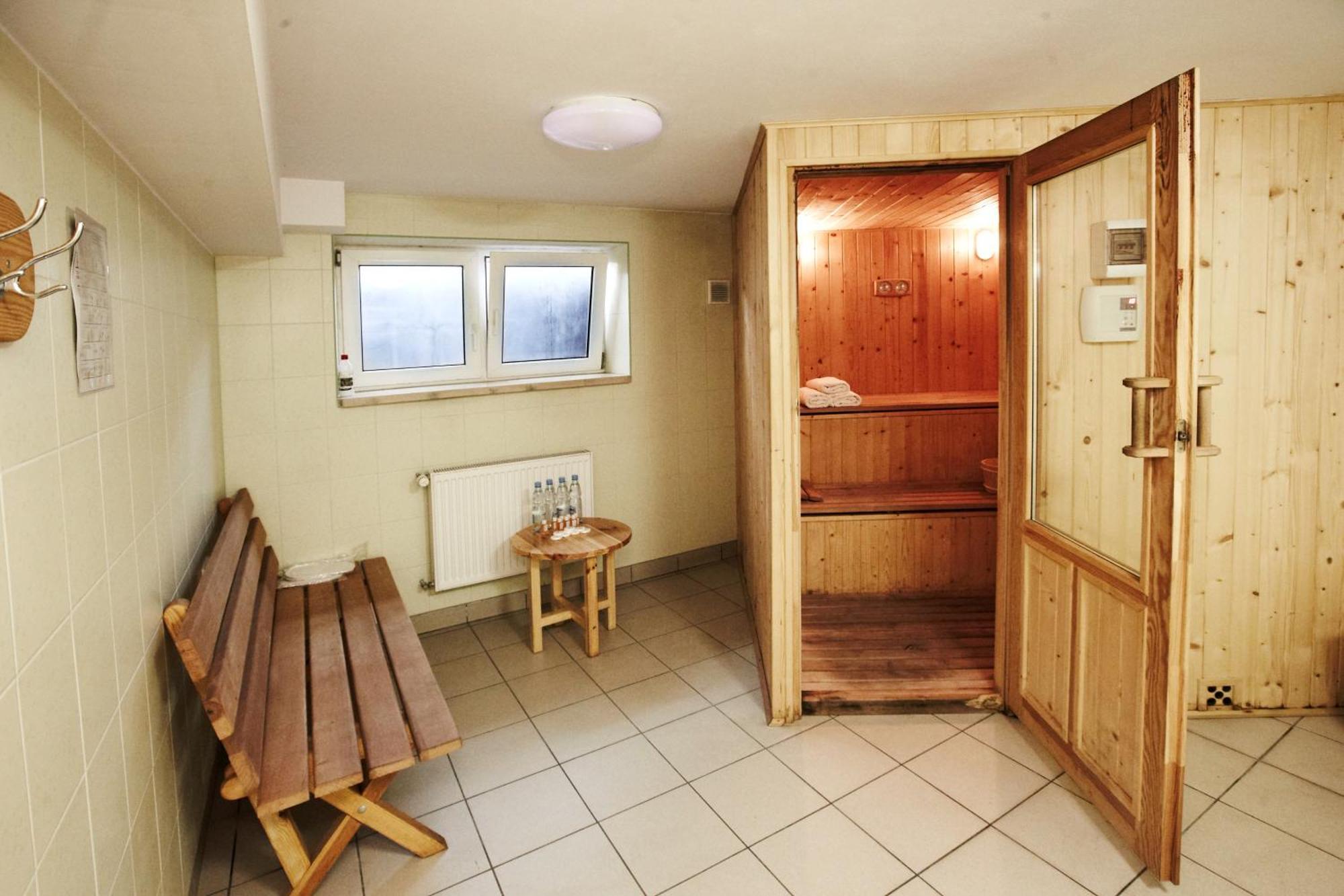 Hotel Dukat Biała Podlaska Exteriör bild