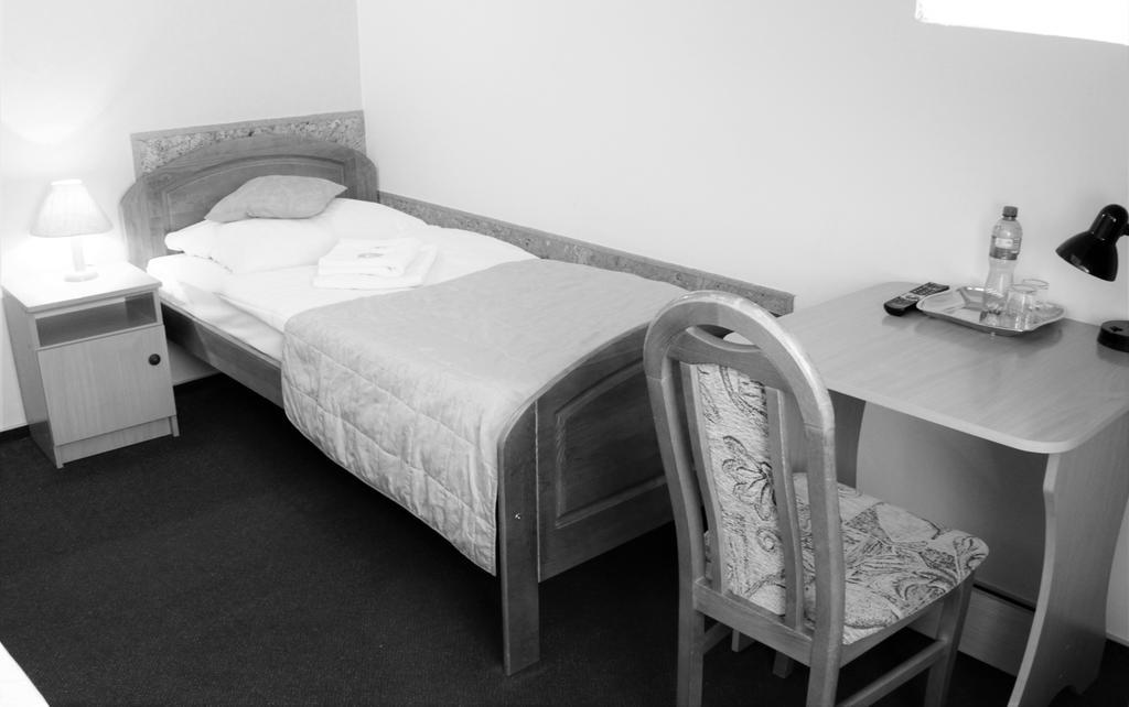 Hotel Dukat Biała Podlaska Rum bild
