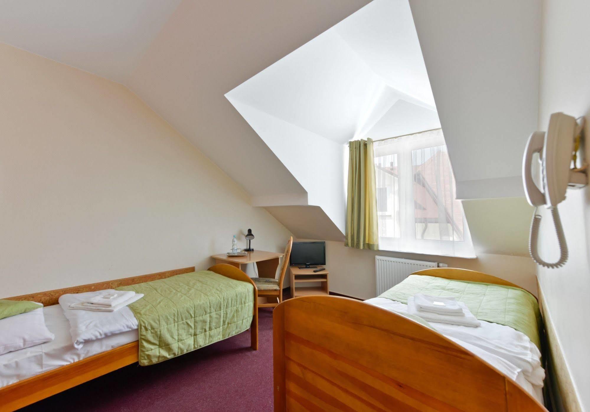 Hotel Dukat Biała Podlaska Exteriör bild