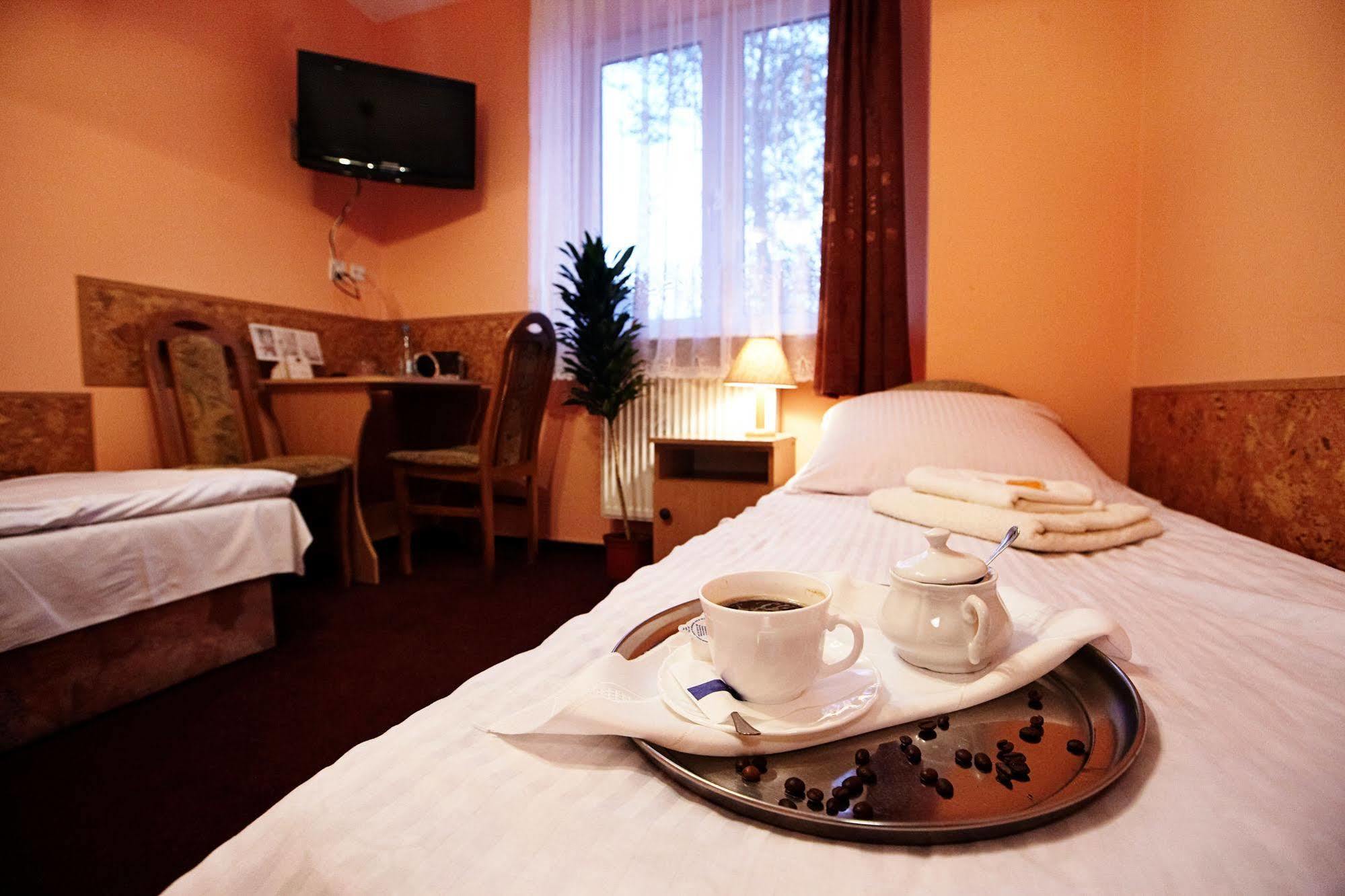 Hotel Dukat Biała Podlaska Exteriör bild